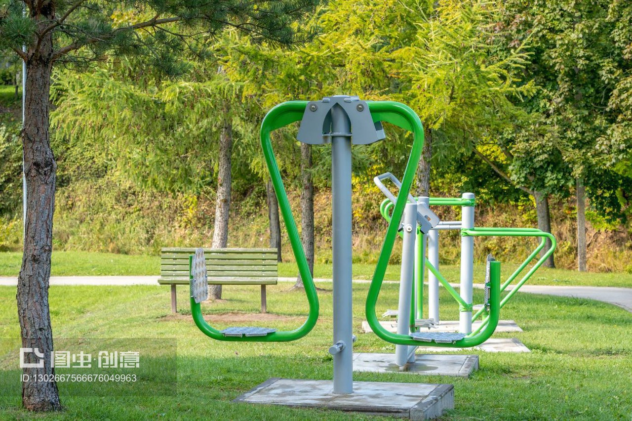 城市綠洲中的健康引擎 公園運動與健身器材全解析